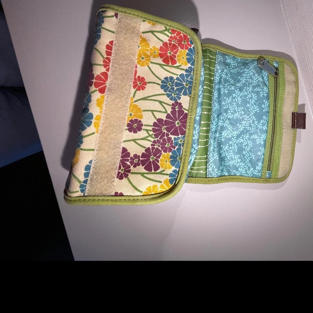 Fossil Cosmetic Bag - Picture 8 of 9